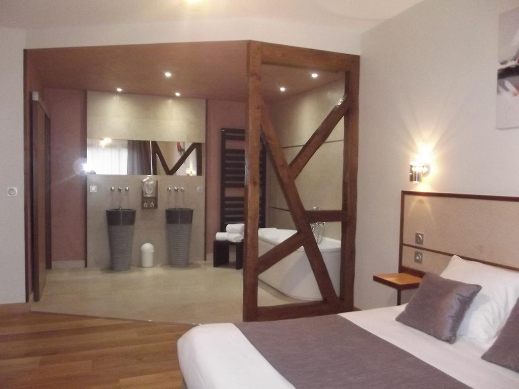 Auberge Des Moulins Pont-Les-Moulins Kamer foto